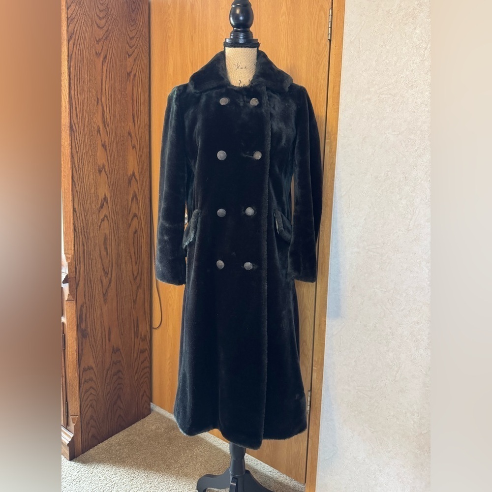 BETTY ROSE Vintage Union Made Faux Fur Coat Long Line Duster Holiday Mobster S